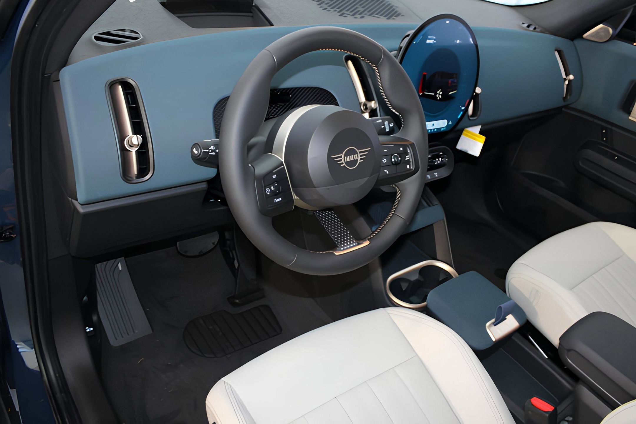 2025 Mini Countryman S ALL4 photo 2