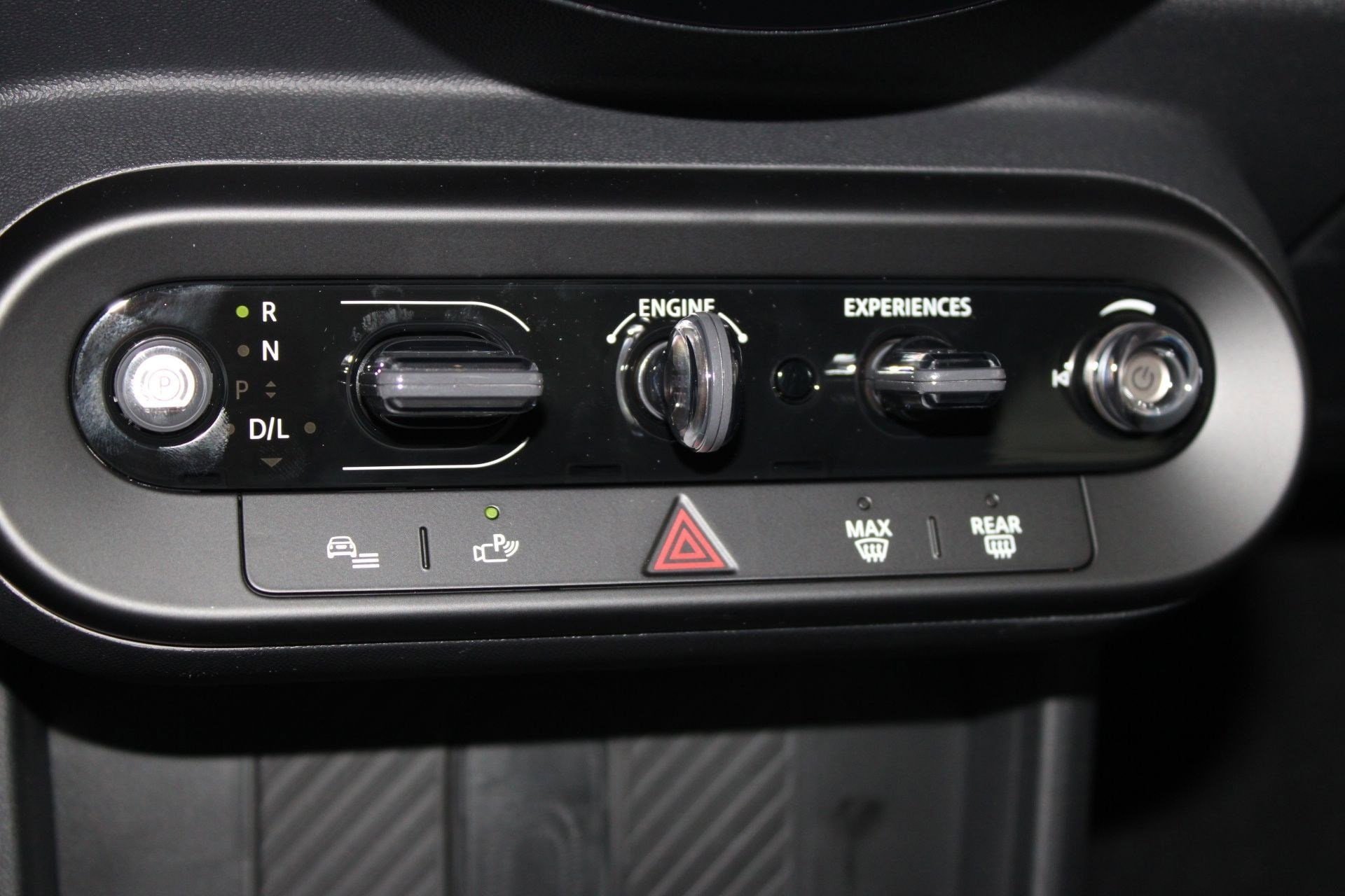 2026 MINI Hardtop 4 Door S - Photo 17