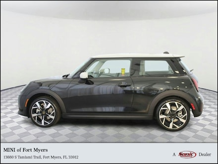 2025 MINI Hardtop 2 Door Iconic Hatchback