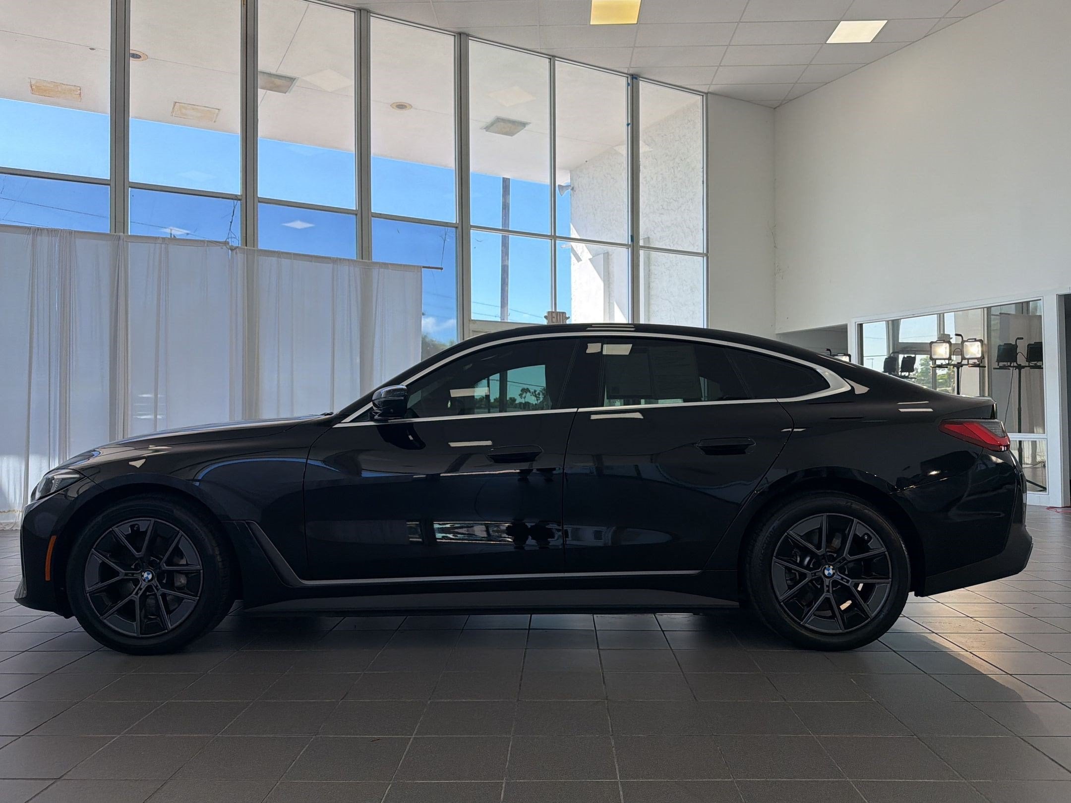 Used 2025 BMW i4 40 with VIN WBY23HD05SFU34129 for sale in Fort Myers, FL