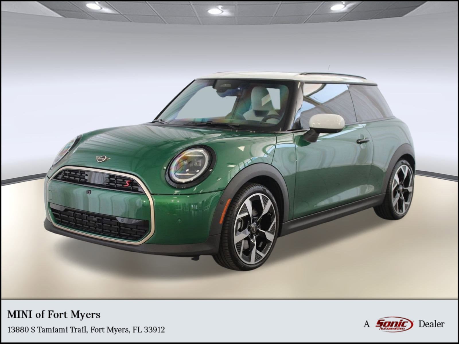 2025 MINI Hardtop 2 Door S's photo