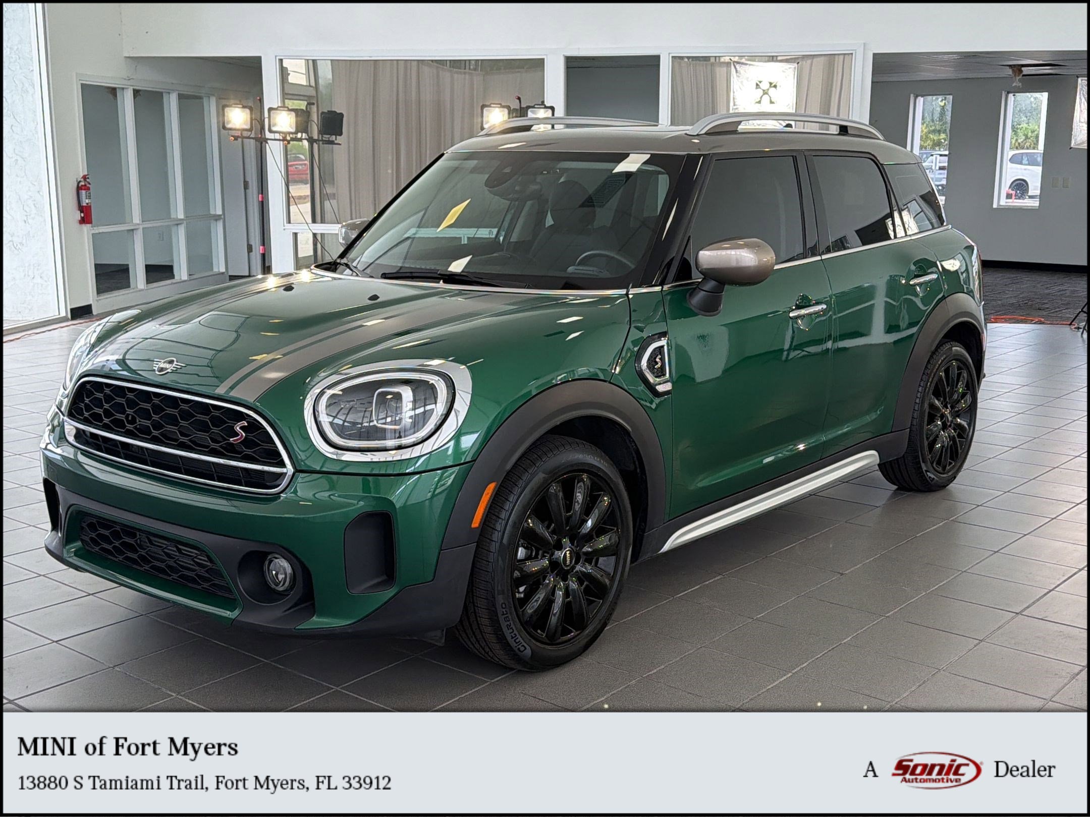 2024 MINI Countryman Cooper S's photo