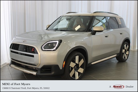 2025 MINI Countryman Iconic SUV
