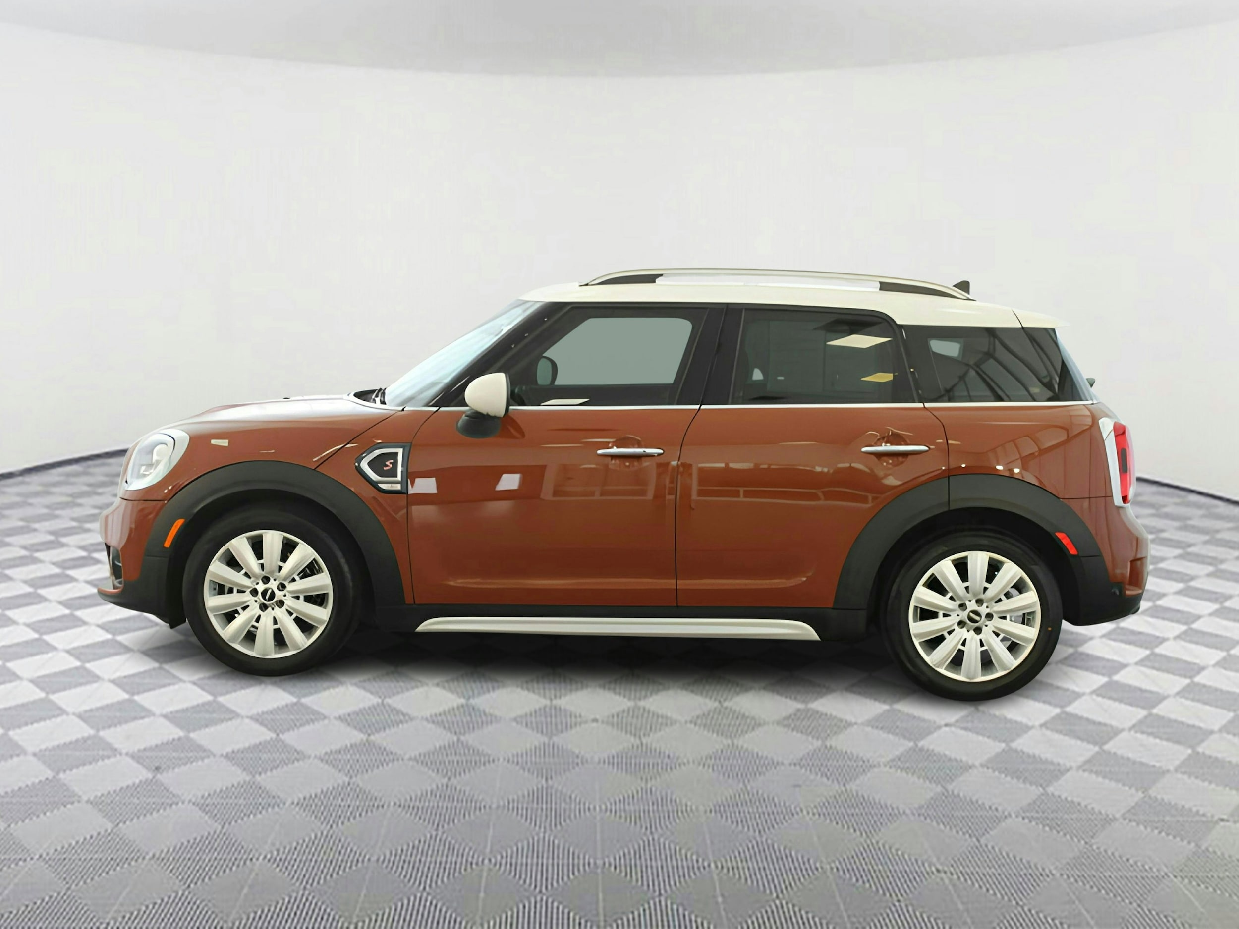Used 2019 MINI Countryman S with VIN WMZYT3C5XK3E94729 for sale in Fort Myers, FL