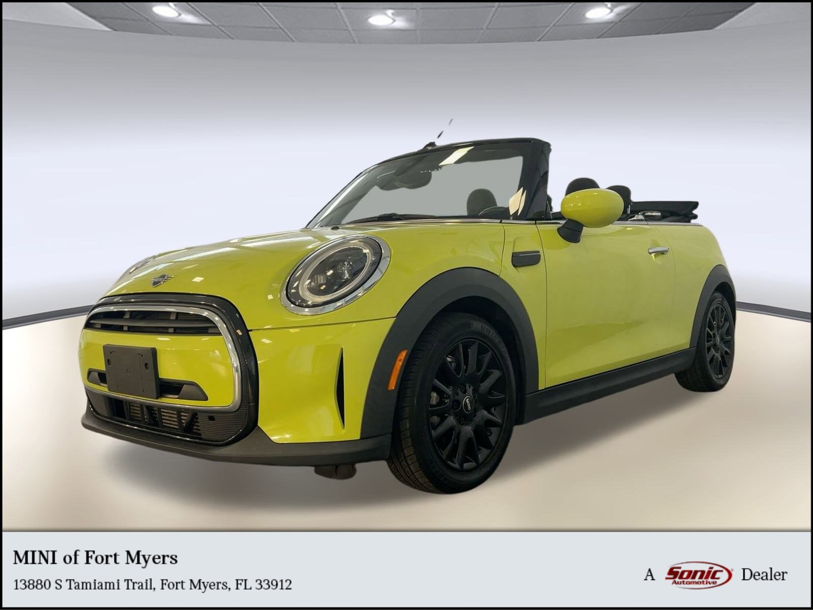 2022 MINI Convertible Base's photo