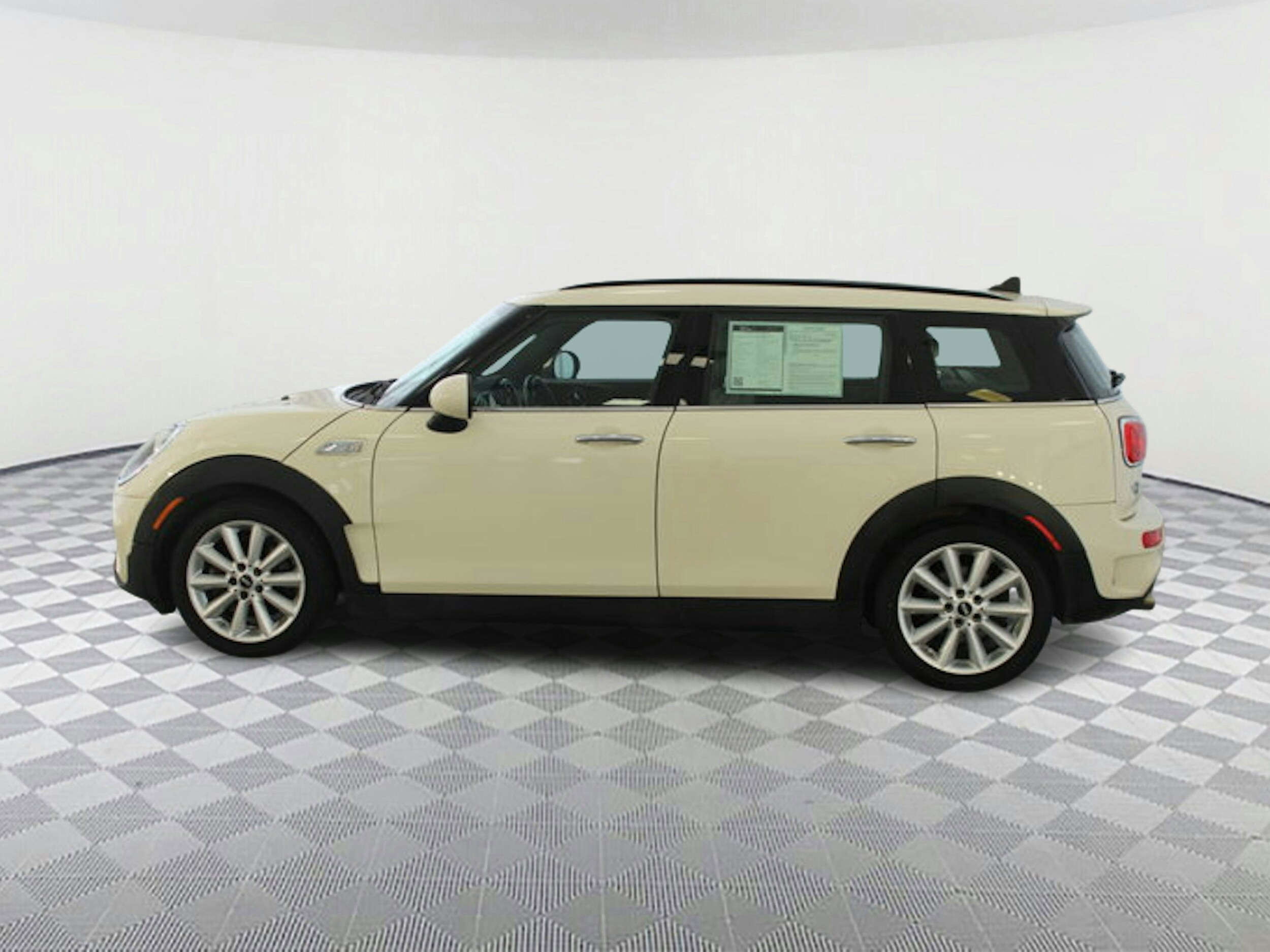 Used 2016 MINI Clubman S with VIN WMWLN9C50G2E16218 for sale in Fort Myers, FL