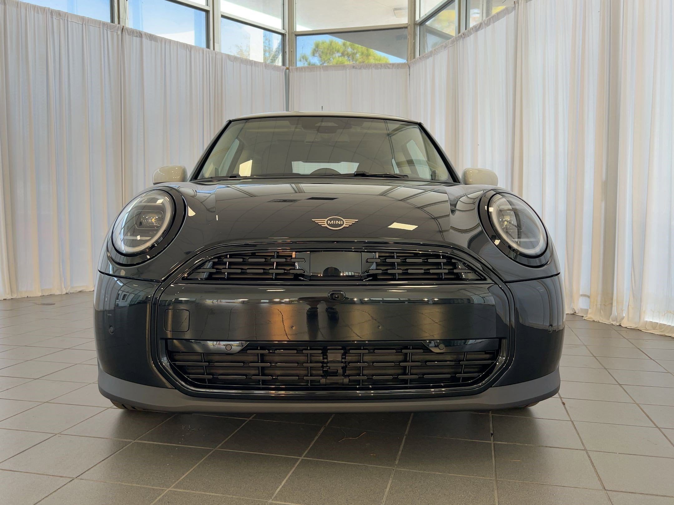 2026 MINI Hardtop 2 Door - Photo 6