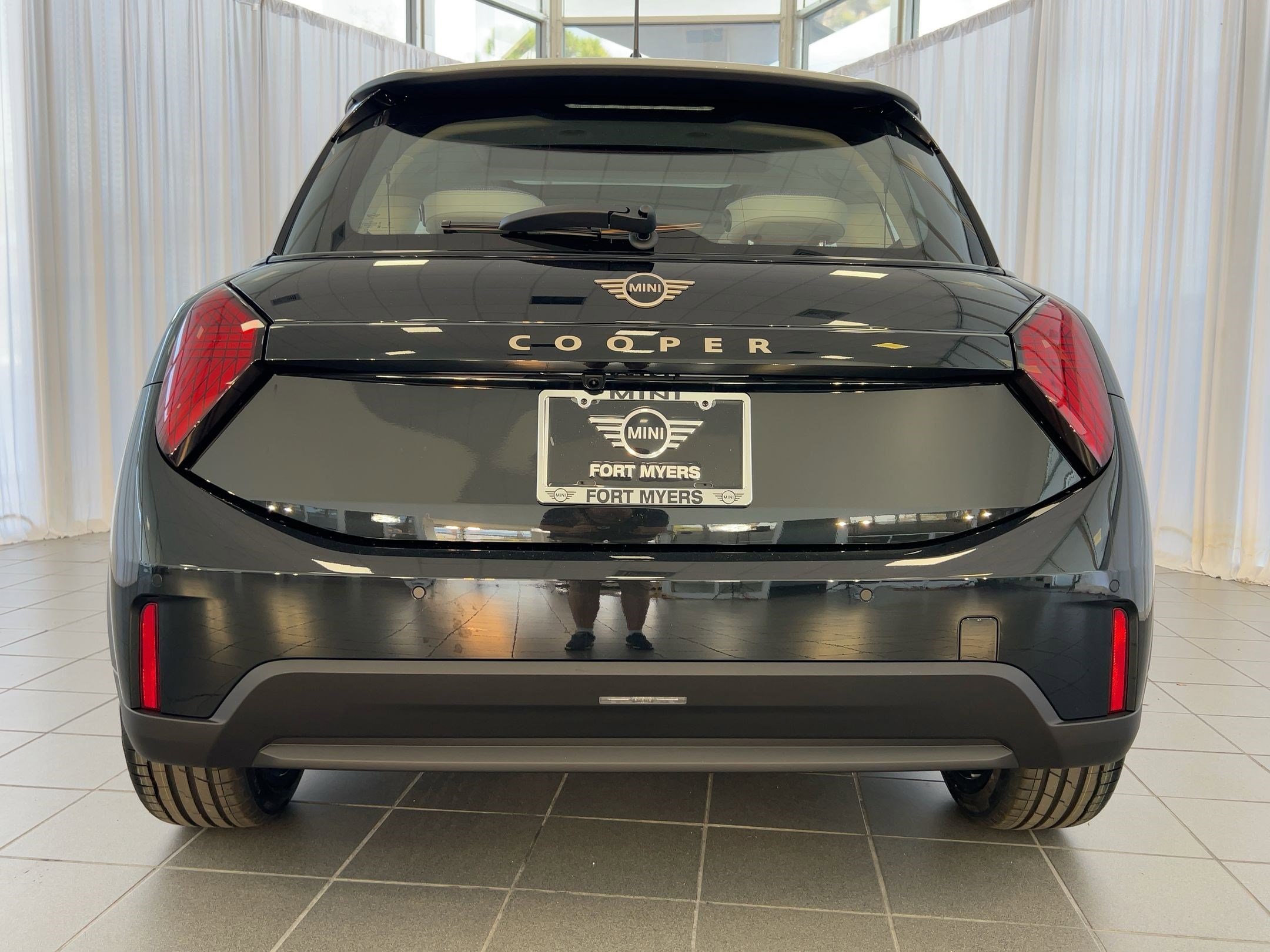 2026 MINI Hardtop 2 Door - Photo 10