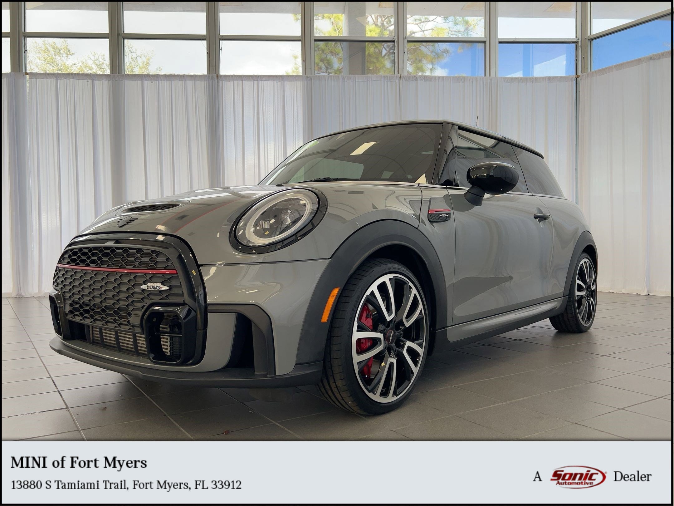 2022 MINI Hardtop 2 Door John Cooper Works's photo