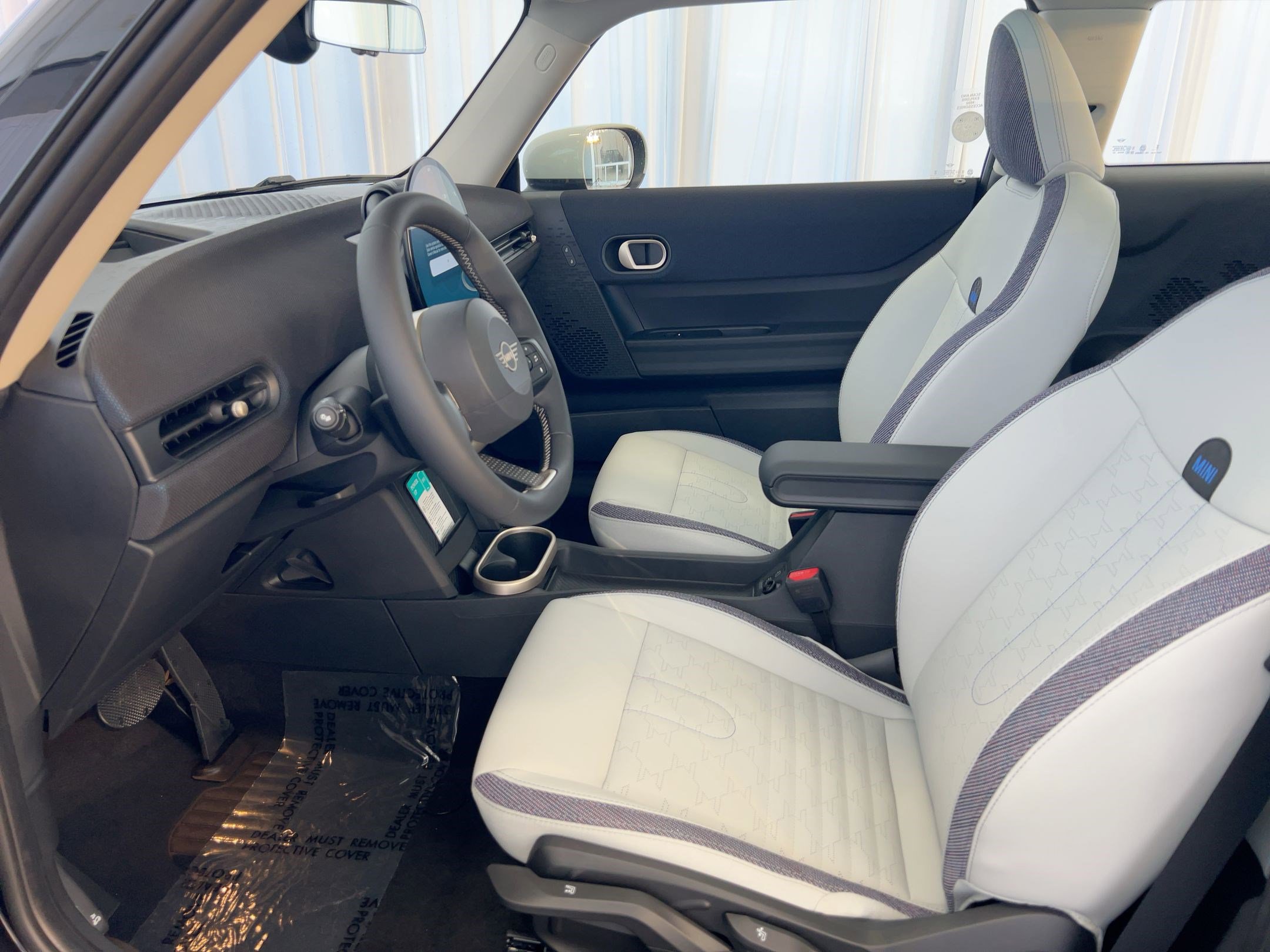 2026 MINI Hardtop 2 Door - Photo 5