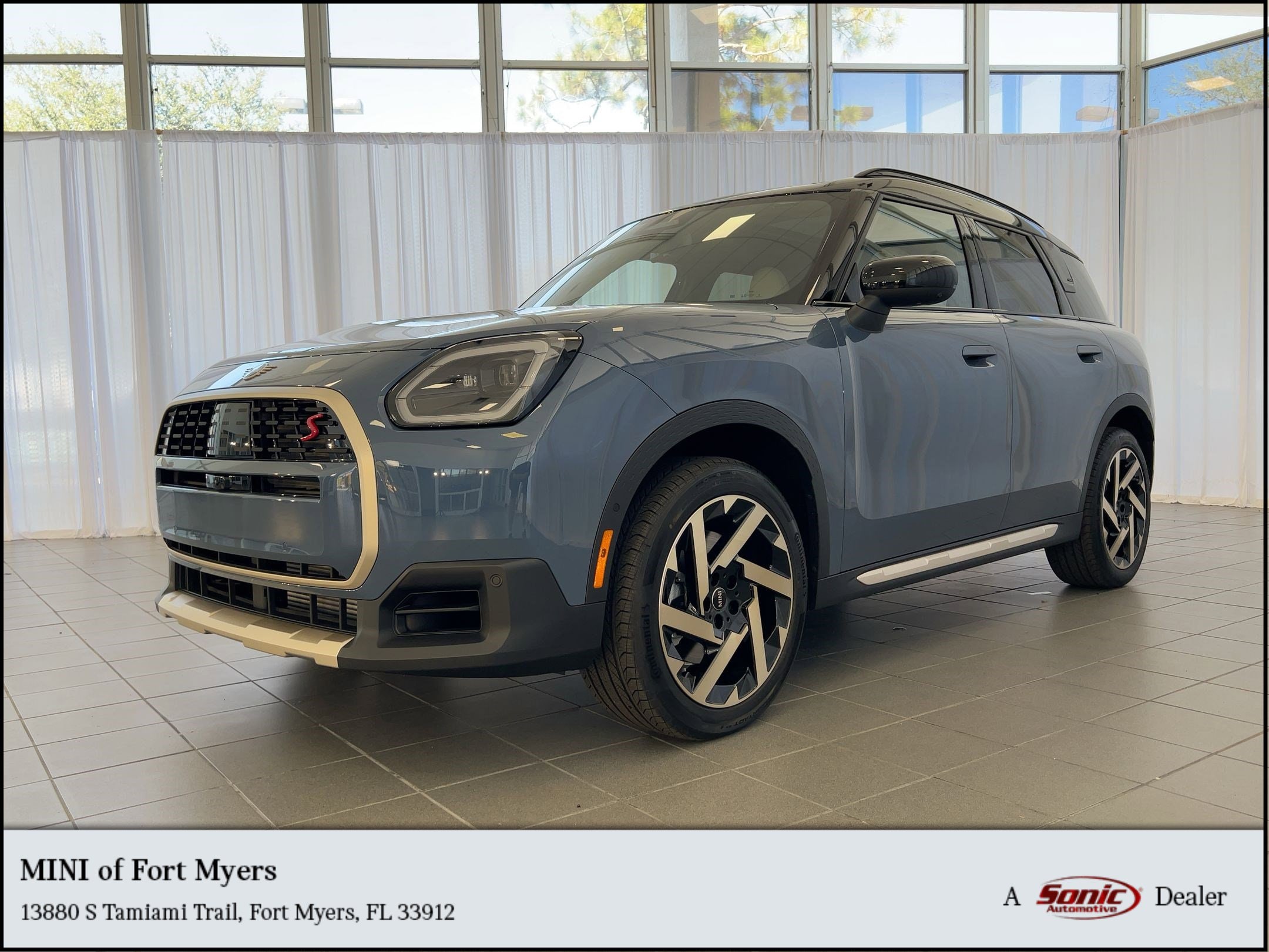 2026 MINI Countryman S's photo