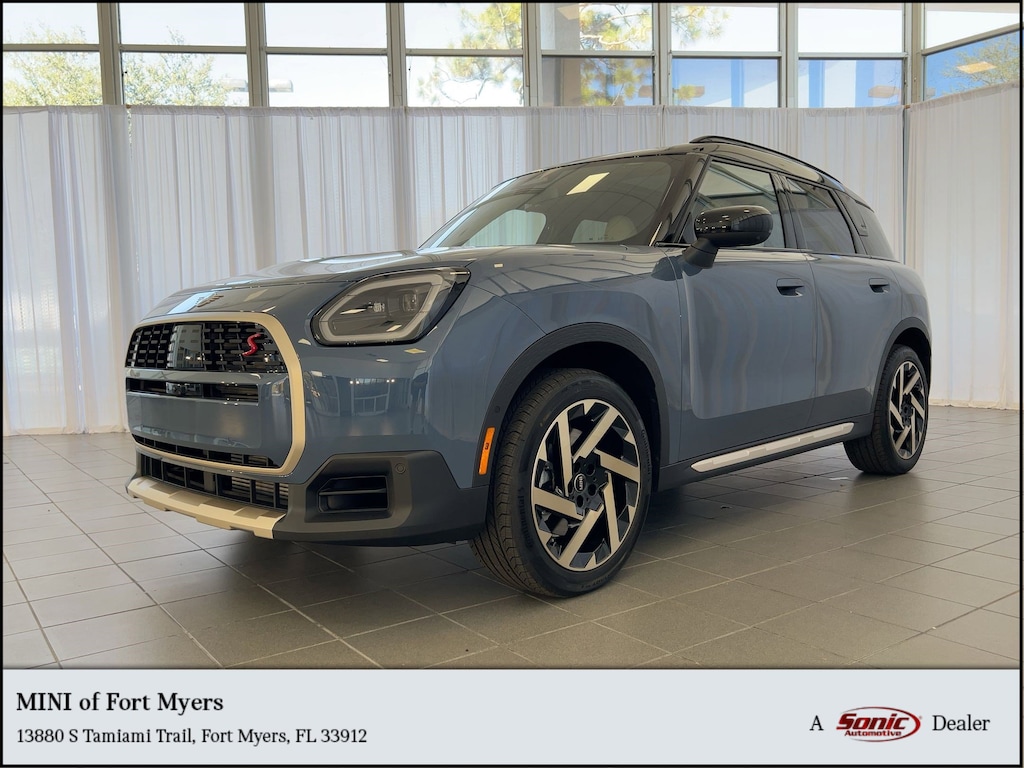 New 2026 MINI Countryman Iconic SUV