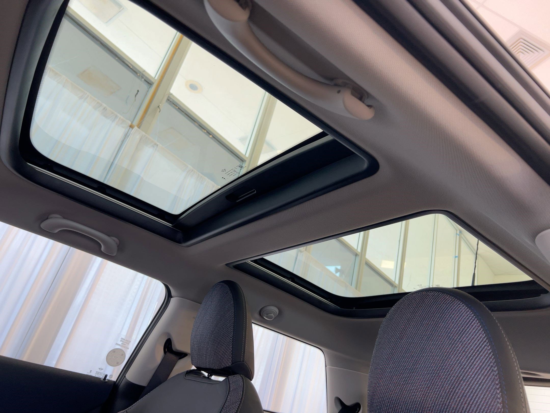 2026 MINI Hardtop 2 Door - Photo 15