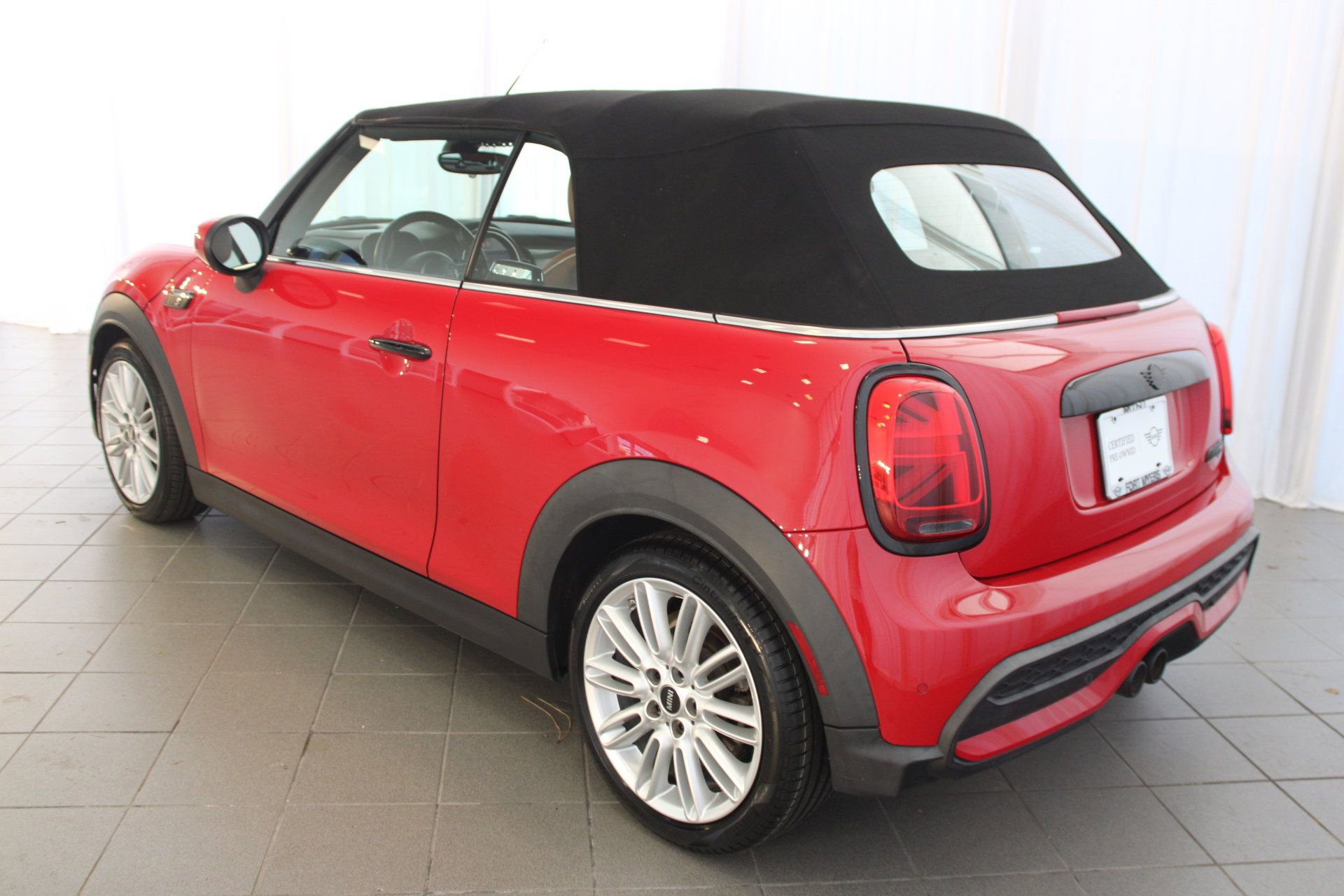 2023 Mini Cooper S Convertible Iconic photo 3