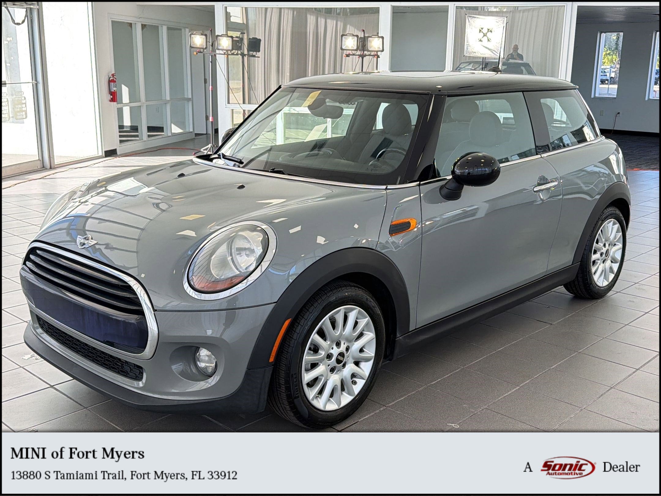 2016 MINI Cooper Base
