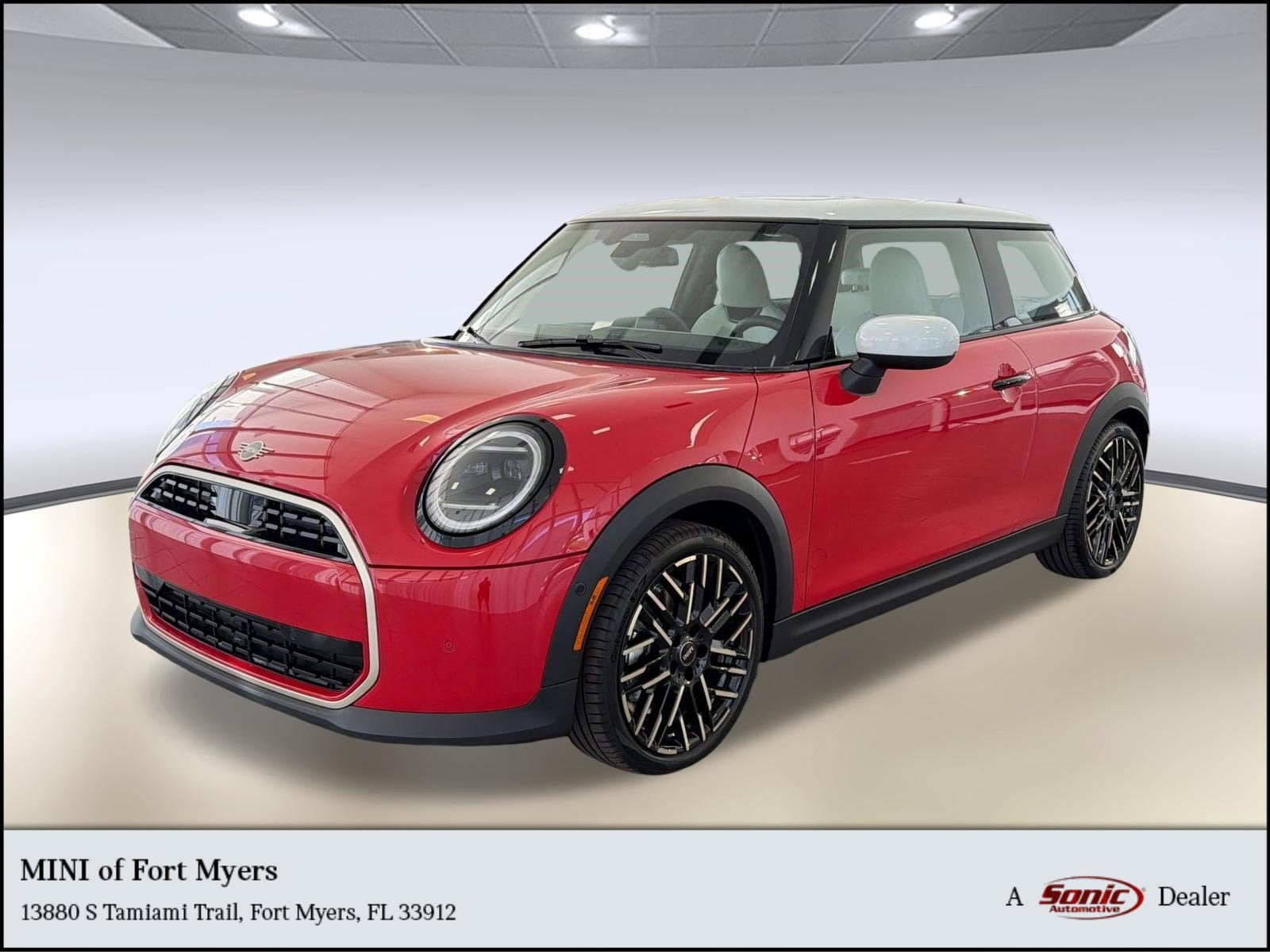 2026 MINI Hardtop's photo