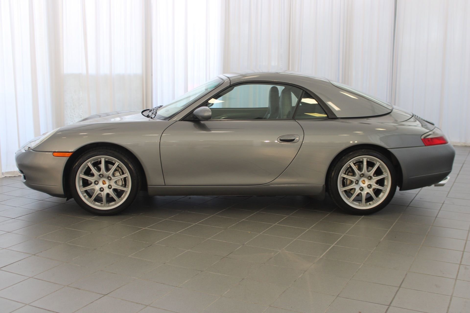 2001 Porsche 911 4 photo 2