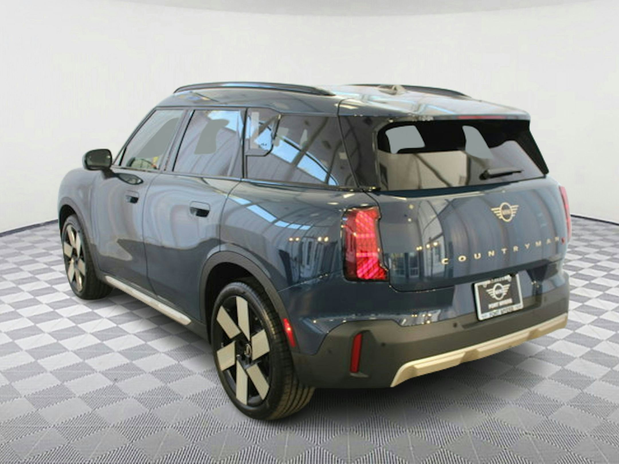 2025 Mini Countryman S photo 2
