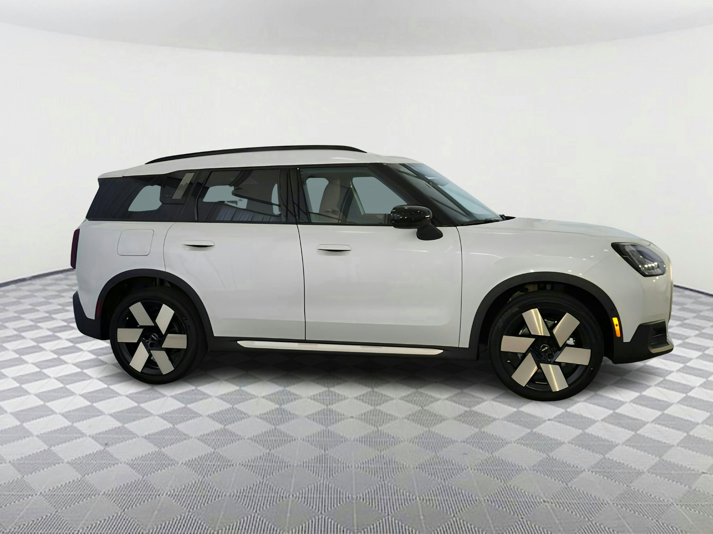 Used 2025 MINI Countryman S with VIN WMZ23GA00S7R04660 for sale in Fort Myers, FL