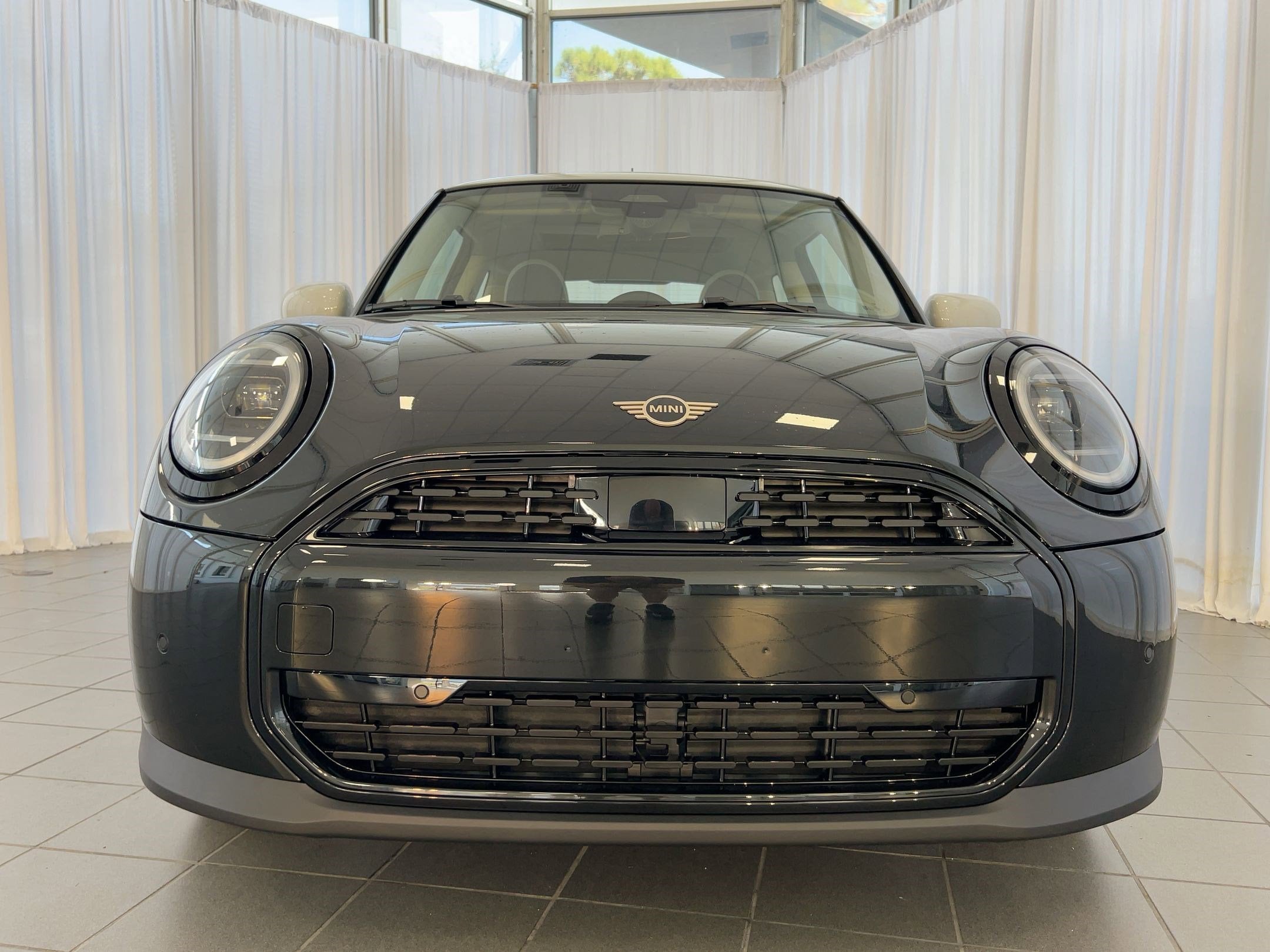2026 MINI Hardtop 2 Door - Photo 6