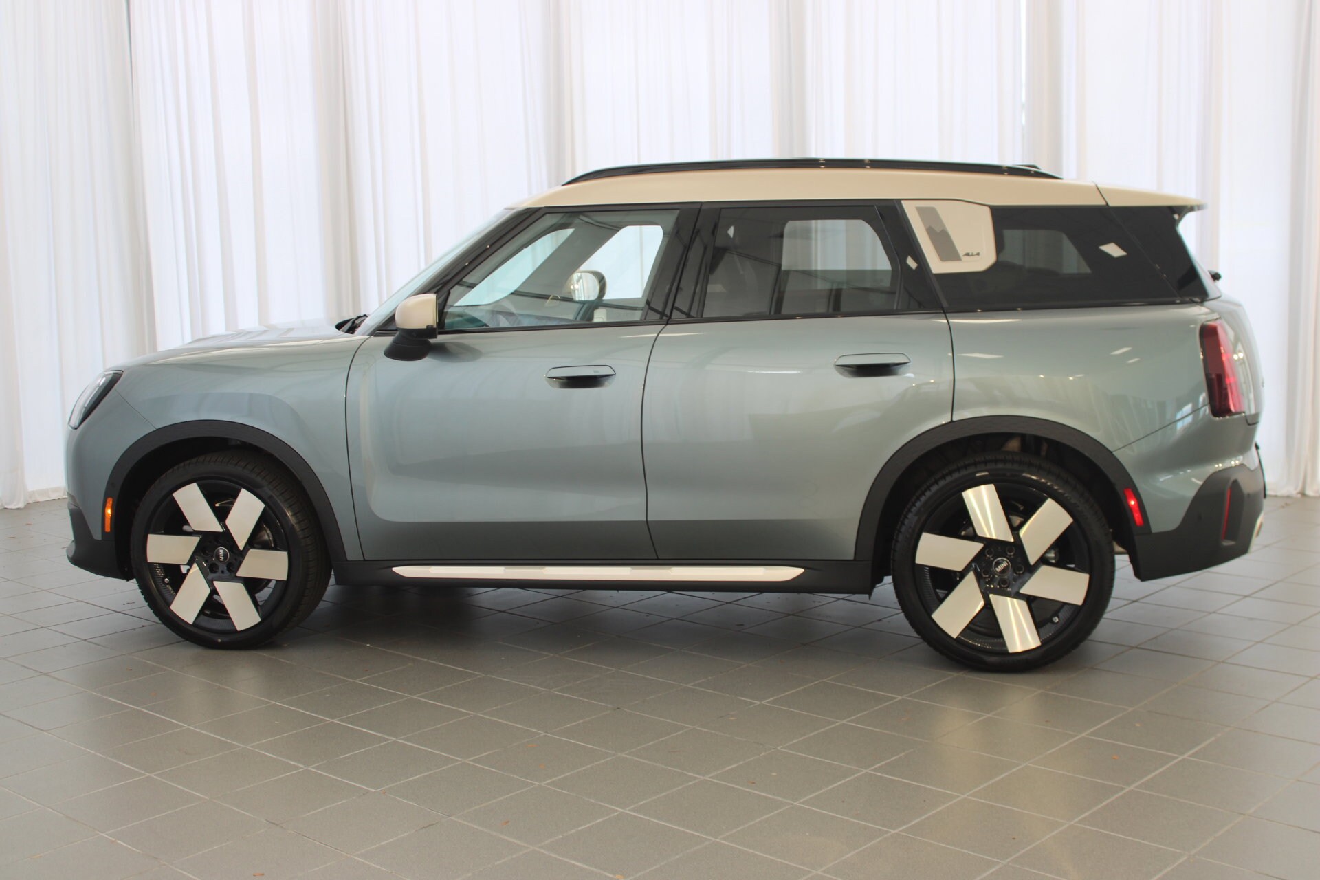 2025 Mini Countryman S ALL4 photo 4