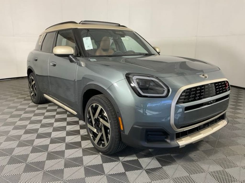 New 2026 MINI Countryman Iconic SUV