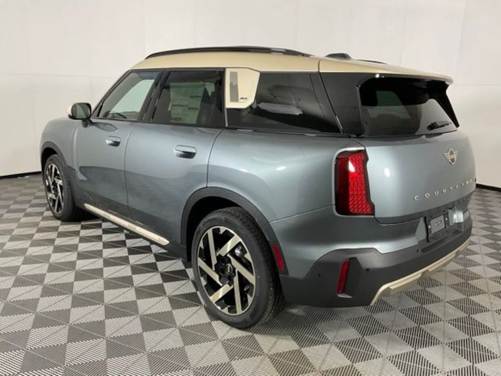 New 2026 MINI Countryman Iconic SUV