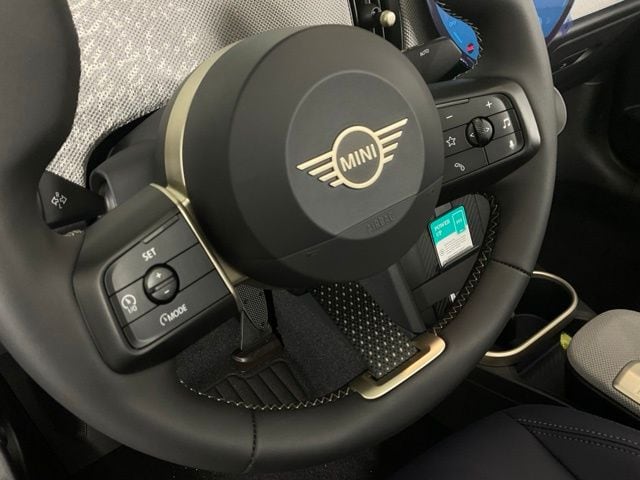 2026 MINI Convertible S - Photo 31
