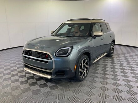 2026 MINI Countryman Iconic SUV