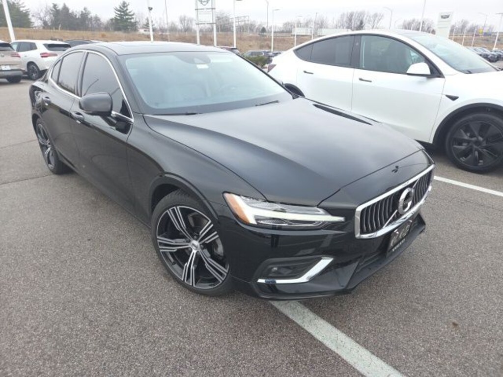 Used 2021 Volvo S60 T5 Inscription Sedan