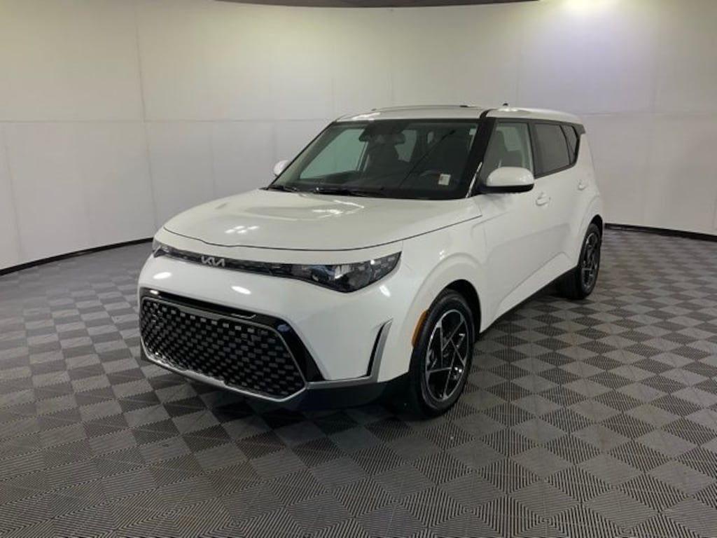 Used 2025 Kia Soul EX Hatchback