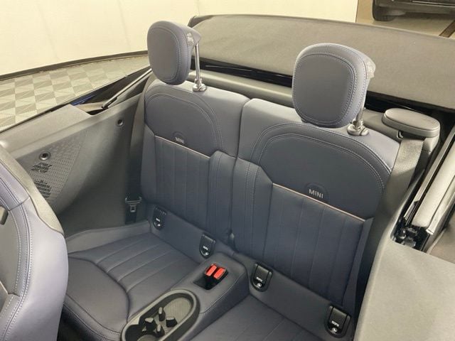 2026 MINI Convertible S - Photo 42