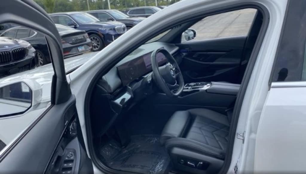 Used 2024 BMW 530i xDrive Sedan