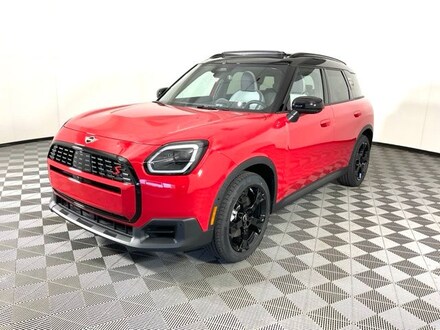 2025 MINI Countryman Iconic SUV