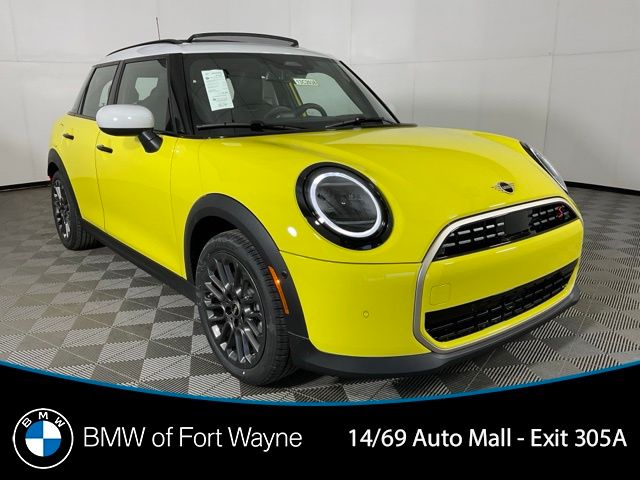 2026 MINI Hardtop Cooper S Signature's photo