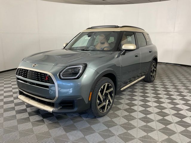2026 MINI Countryman S's photo
