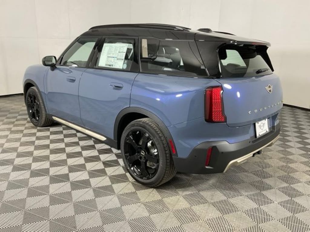 New 2026 MINI Countryman Signature Plus SUV