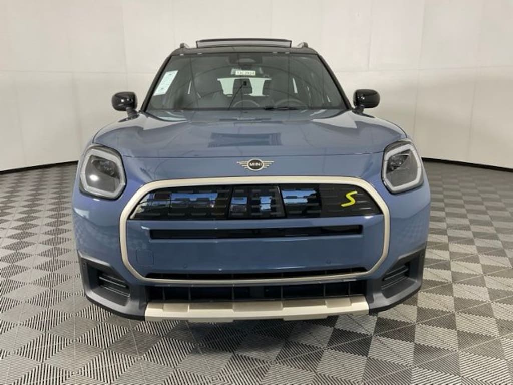 New 2026 MINI Countryman Signature Plus SUV