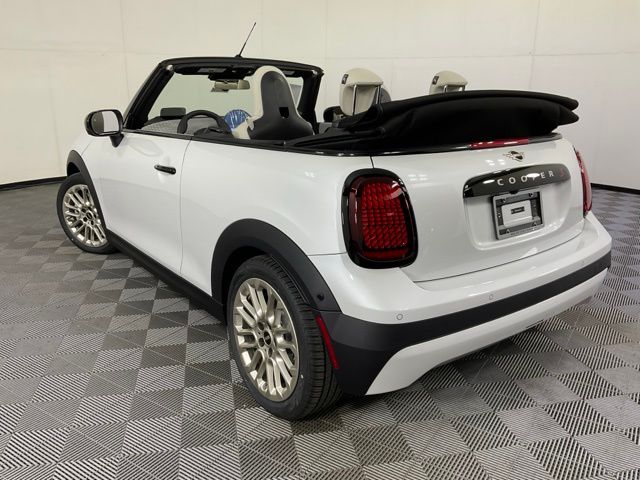 2026 Mini Cooper Convertible Iconic photo 4