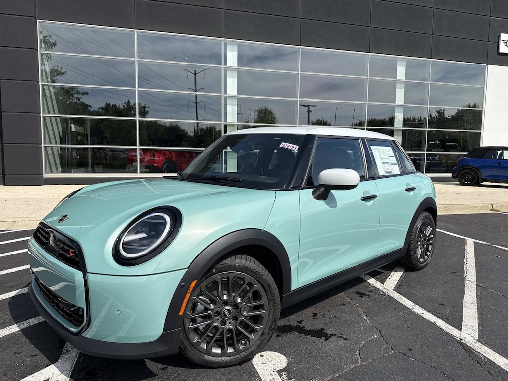 New 2026 MINI 4 Door Signature Plus Hatchback