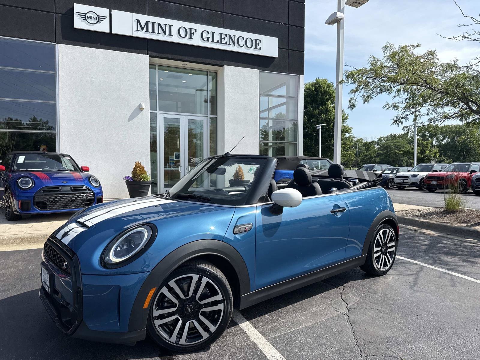 2024 MINI Convertible Cooper S's photo