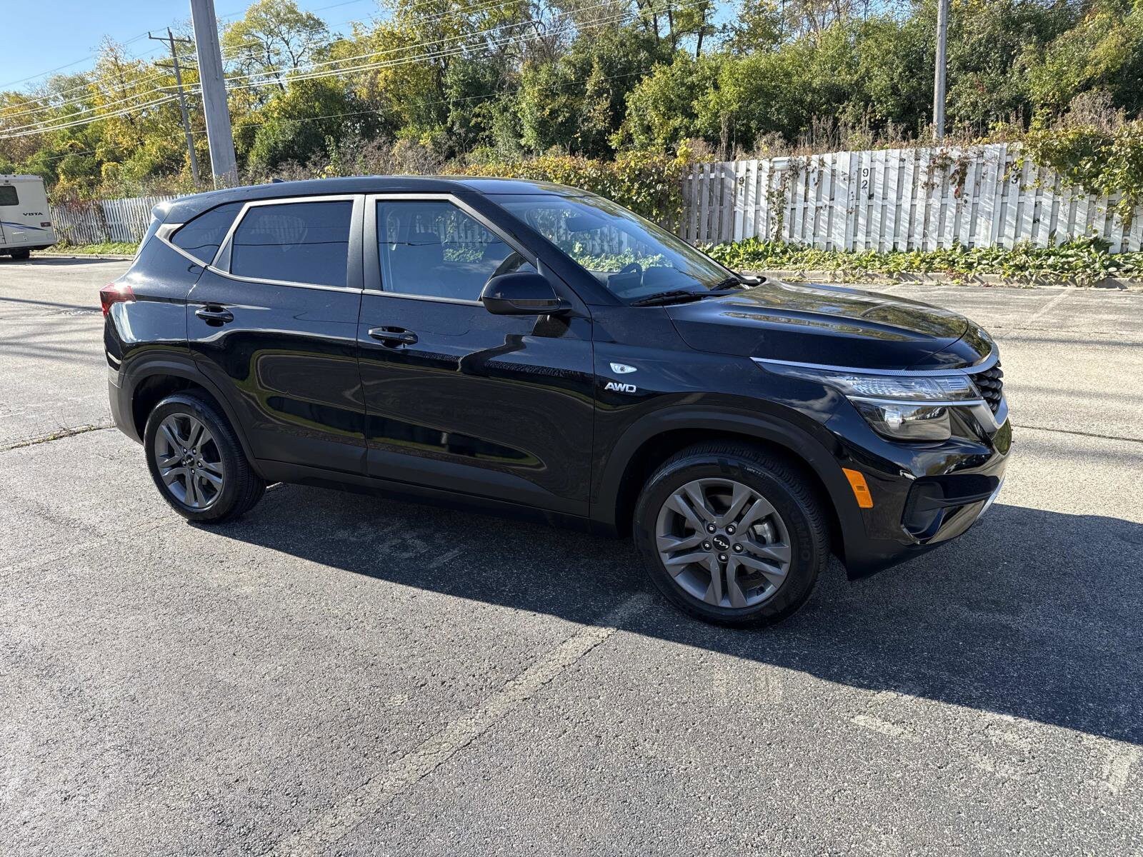 2022 Kia Seltos LX photo 3