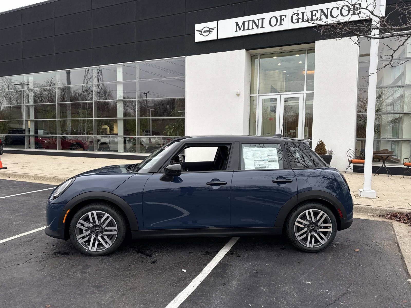 2026 Mini Cooper Hardtop S photo 2