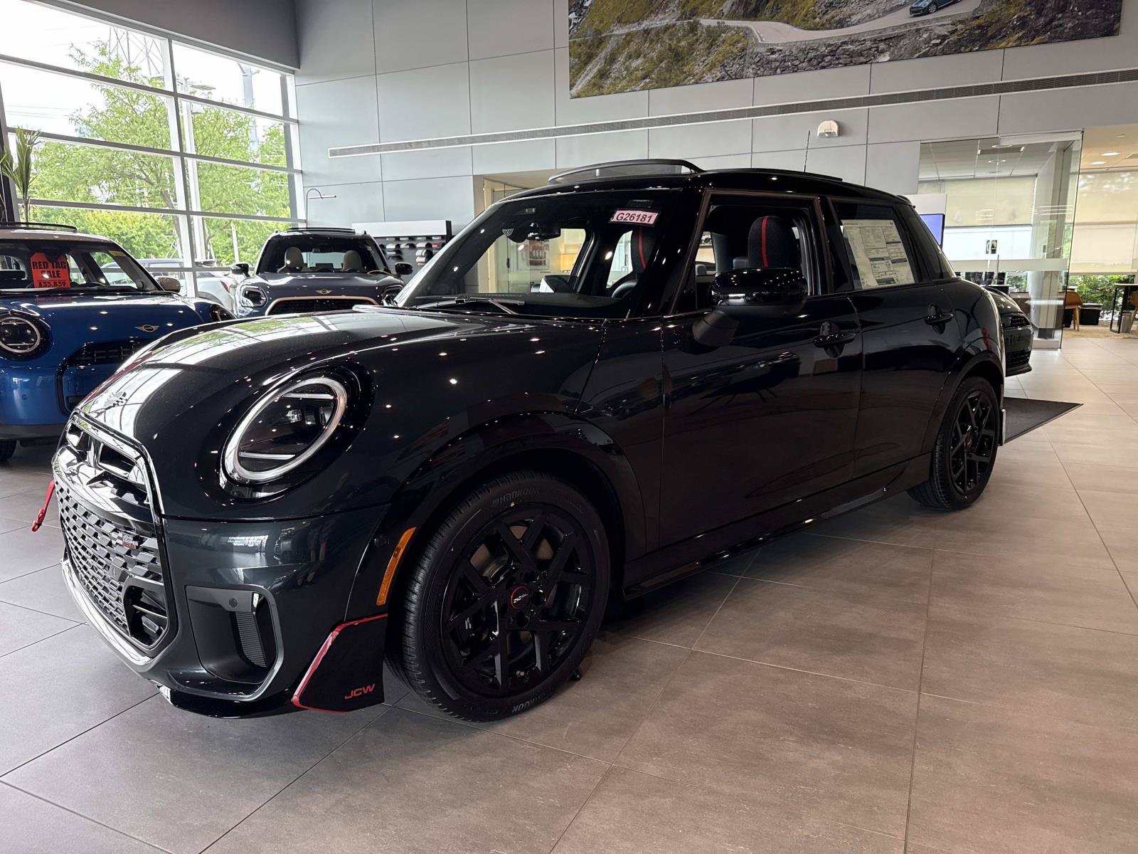 2026 MINI Hardtop Cooper S's photo