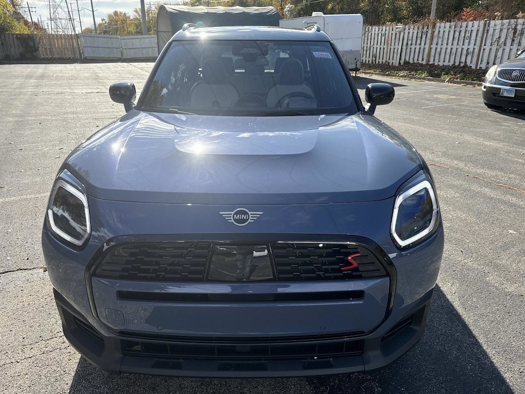 New 2026 MINI Countryman Signature Plus SUV