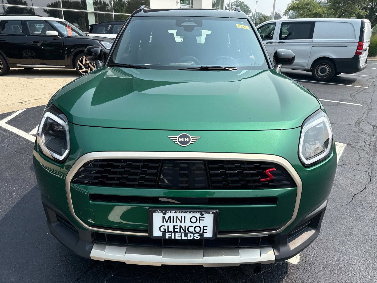 2025 Mini Cooper Signature S ALL4 photo 2