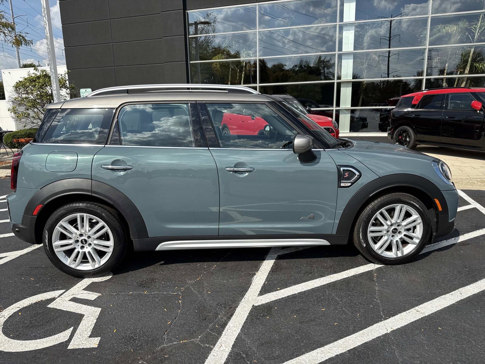 2023 Mini Cooper S ALL4 photo 4