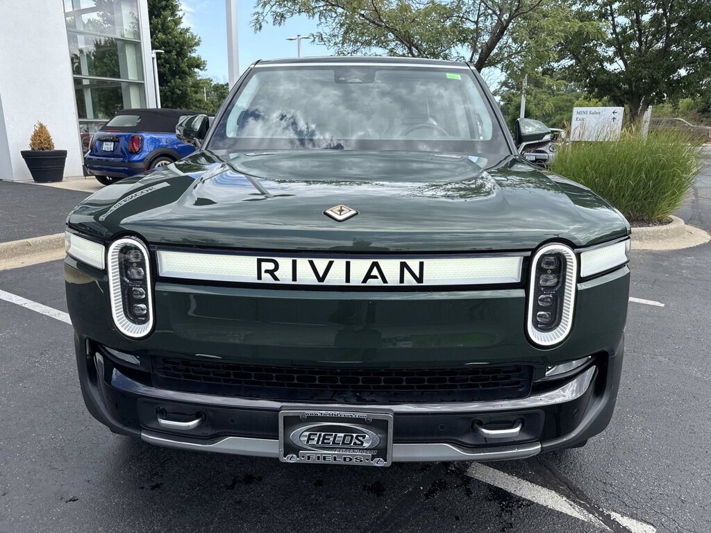 Used 2023 Rivian R1S Adventure Adventure Quad-Motor Large Pack