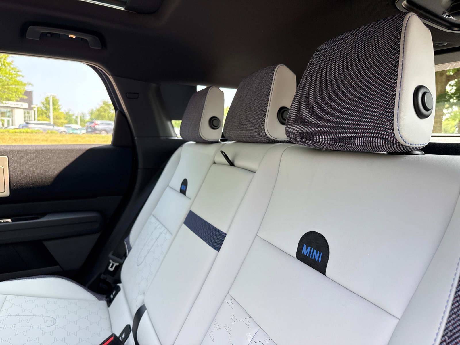 2025 MINI Countryman S - Photo 17