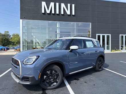 2026 MINI Countryman Signature Plus SUV